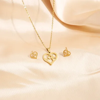 Fashion Stainless Steel Jewelry Factory Three Leaf Sets Cute Heart Necklace and Earring Set Wholesale Pendant for Anniversary