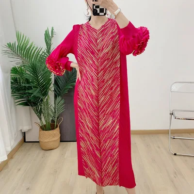 High-end Hot Stamping Pleated Dress Long V-neck Fashion Design Evening Dress Dresses Loose Plus Size Women's Clothing Wholesale