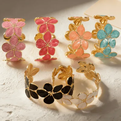 Wholesale Stainless Steel Flower Open Oil-Drip Bracelet Fade-Resistant Fashionable Unique Elegant Bangle Jewelry for Women