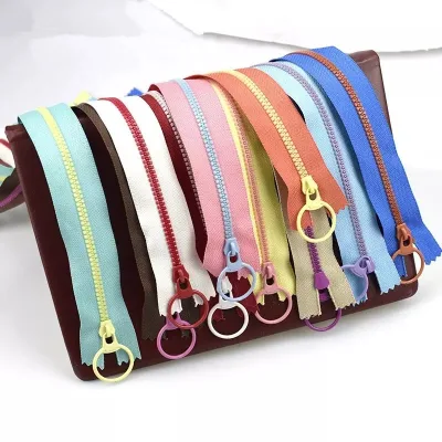 Factory Direct 5# Resin Plastic Zipper Long Chain Zipper for Bags & Shoes Open Tail Custom Length for Coats & Down Jackets