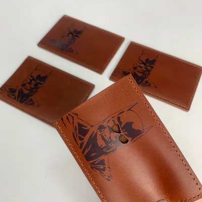 China Factory Custom Leather Clothing Labels Eco-Friendly Debossed/Embossed Printing Custom Size Shape Laser Logo Stitching Oil