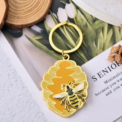 Supplier Keychain Wholesale Creative Metal Bee Pendant Tiger Pendant Custom Enamel Keychain Ring Promotional Gift