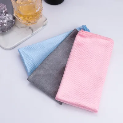 Multi-Purpose Wholesale Glass Towels Cleaning Cloths Adsorbents and Easy to Wipe Car Wash Screens Without Watermarks