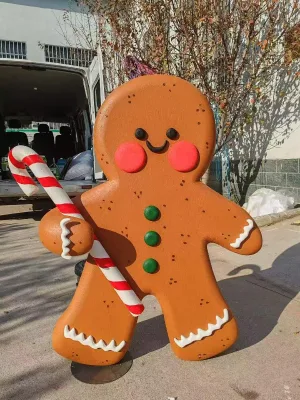 Life Size Fiberglass Gingerbread Man Sculpture Custom Cartoon Character Statue Mall Holiday Ornament