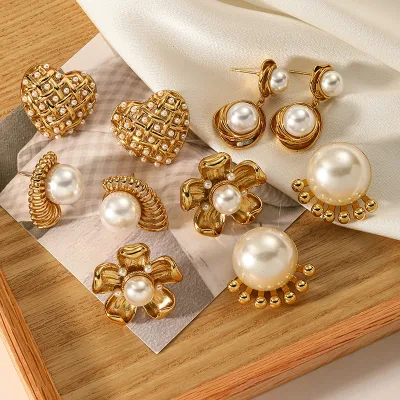 Vintage Gold Plated Pearl Stud Earrings for Women Heart and Flower Design with Rhinestones Elegant Jewelry Gift