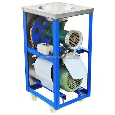 Commercial No 32 Meat Grinder Machine with 2200W Copper Motor, 250kg Per Hour Capacity and 24cm Feed Hopper