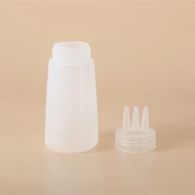No Leakage Plastic Sauce Squeeze Bottle, 8oz Food Grade Three-hole Squeeze Sauce Bottle