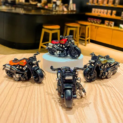 Vintage Harley Style Motorcycle Pull-Back Toy Keychain Realistic Alloy Motorbike Model Bag Charm Fashion Key Pendant Toy Gifts