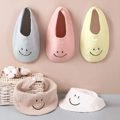 Customized Hot Sale Lovely Baby Bibs Cotton Comfortable Bibs Baby Products for Home Use