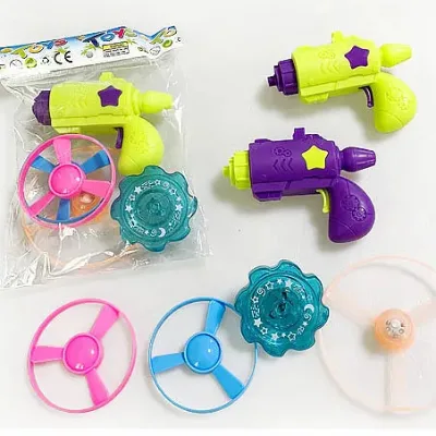 Jinming Hot Sale New Lights Gyroscope Battle Toy Plastic Launcher Gyro Flying Saucer Game Toy Set