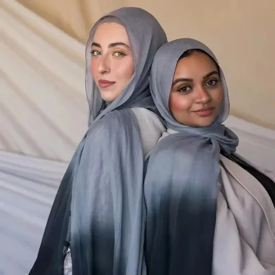 Polyester Muslim Hijab Scarf for Women Easy-to-Wear Breathable Long Wrap Headscarf with Gradient Color for Summer