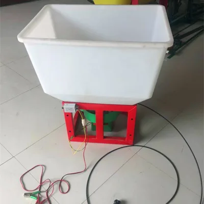 Fertilizer Manure Bucket Rear Spreader Thrower & Spreader Small hanging fertilizer applicator; Fertilizer applicator