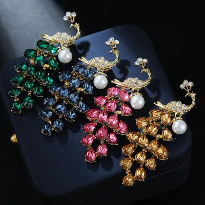KoreanStyle Unique Gold Plated Enamel Pin Broches Rhinestone Hijab Phoenix Crystal Metal Women Brooches for Clothing Accessory