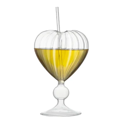 Hot Sales Heart Shaped Romantic Whiskey Glass with Straw Perfect for for for Drinking Whiskey Cocktails Cognac Vodka at Home Bar