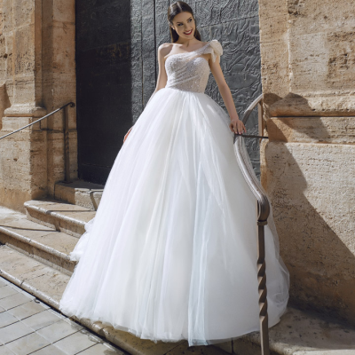 2023 Ball Gowns Princess Short Sleeves Wedding Dresses Bridal Gowns African White Beaded Wedding Dresses Custom Made