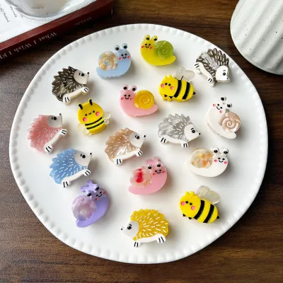 AIOTNG Mini Size Hedgehog Cartoon Plastic Eco-Friendly Fashion Hair Clip Creative Cute Animal Bangs Clip Girlish Personality