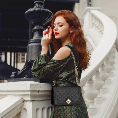 New Women's Quilted Crossbody Bag Luxury PU Leather Chain Shoulder Bag with Turn-Lock Closure Designer Style for Work Party