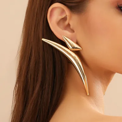 Vintage Irregular Large Geometric Gold Plated Big Earrings 2024 Triangle Long Wave Pendant Drop Statement Earrings Women