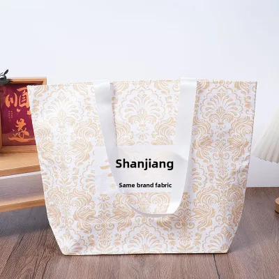 Custom-made Plastic Tote Bags Gift Bags Shopping Packaging Large-capacity Options Customizable Logos Business Shopping Use Hand
