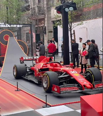 Large Customized Outdoor Indoor Decor 3D Racing Car Hanging Decor Resin Art Sculpture