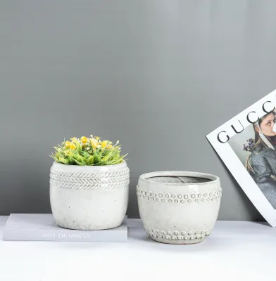 Customized ceramic candle pot for home decoration