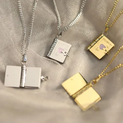 Butterfly Heart Open and Close Book Pendant Necklace English Letters Plated 18-karat Gold Pendant Necklace for Lovers
