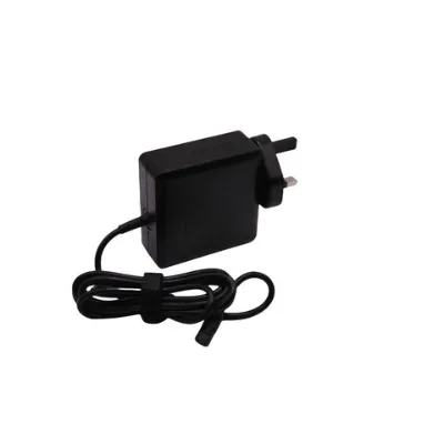 Plug-in 65W Universal Laptop AC adapter