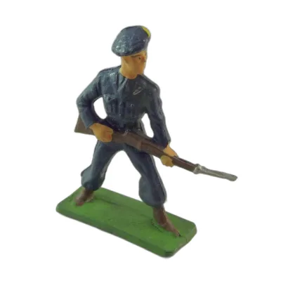 Starlux Soldier Storming with Rifle Figure Statue