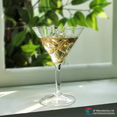 Unbreakable clear 10oz Plastic Beer Wine Glass for Wine Liquor and Cocktail Drinks PC martini Glass