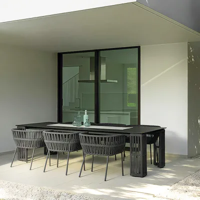 New Design Modern Durable Aluminum Outdoor Dining Table Chair Set with Rope 6 Seater Weather Resistant Villa Hotel Comfortable
