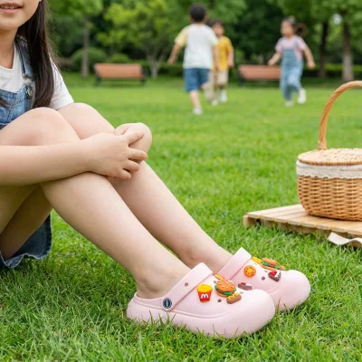 Factory Wholesale Girls Women Cartoon Burger Platform Clogs EVA Soft Sole Non-Slip Beach Sandals