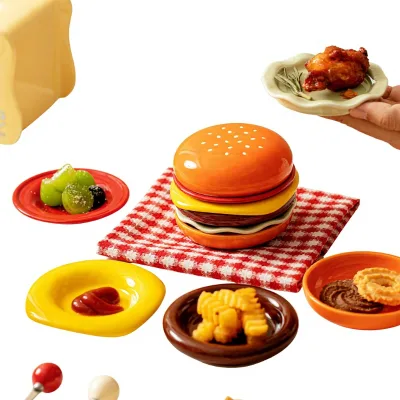 Cousy Style Cartoon Irregular Shape Small Ceramic Dish Microwave Safe Cute Design Glazed Household Tableware Dip Snack Dish