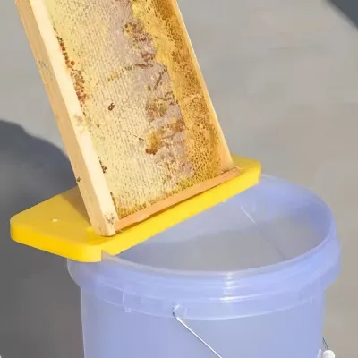 New Spleen Scraper Board Gallon Bucket Rack Board, Factory Beekeeping Plastic Honey Uncapping Tray Frame Honey Cutting Holder