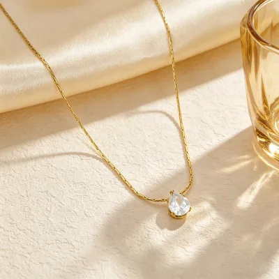 Zircon Necklaces for Women Gift Pendant Necklace Shiny Luxury Stainless Steel Crystal Pendant Necklace