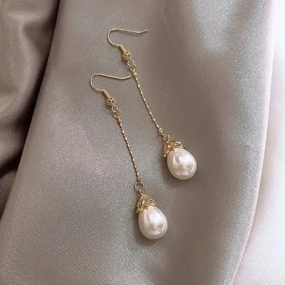 Fashionable pearl elegance earrings 2022 New Style simple ear hooks, super elegant long and high-end