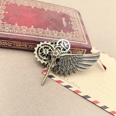 Retro Punk Winged Bird Bone Gear Brooch
