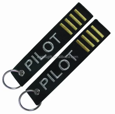 Pilot Embroidery Keychain Collectible Accessory for Pilots Aviation Enthusiasts Graduation Employment Gift Airport Souvenir