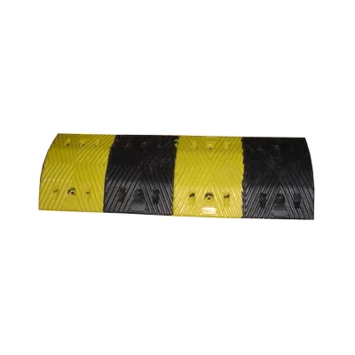 SH07-M Natural Rubber + Carbon Black Speed Hump Edge with 10-15mph Rating 50mm Height Portable Installation for Safety