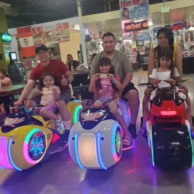 Luminous Light Different Colors Chinese Electric Cars Parent-child Interactive Vehicle Electric Car Motor Type
