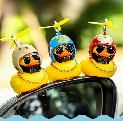 Car Cute Duck with Helmet Broken Wind Small Yellow Duck Bike Motorcycle Helmet Riding Cycling Decor Car Ornaments Accessories