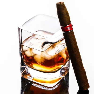 Square Thick Base Crystal Old Fashioned Glass Tumbler Built-in Cigar Rest Whiskey Glass