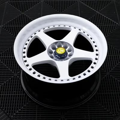 JJSEES Custom Forged Wheels Et 20 5 X114.3 Hot White Lips Black Gold Bolts New 25mm for Nissan Silvia Honda Mazda