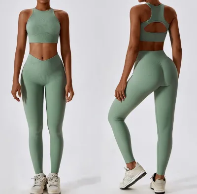 Custom Logo Workout Suit for Women Hollow Back Tank Top V-shaped Waist Flared Pants Gym Fitness Set Activewear