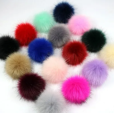 Wholesale Fluffy Knitted Faux Fur Pelt Ball Pompom with Raw Pattern Customized Color for Garment & Home Textiles