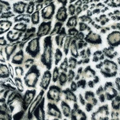 Wholesale 1000gsm 15mm Pile Length Short Hair Leopard Minky Faux Fur for Modern Apparel Designs Costume Crafts