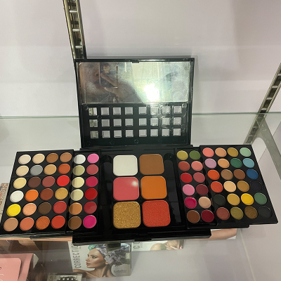 100 Colors Makeup Cosmetic Kit Good Quality Hot Selling Eyeshadow Blush Powder Full Makeup Box Set