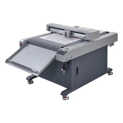 Automatic Feeding 6090 Digital Cutting Machine for High Speed Apparel Logo and Heat Transfer Vinyl Graphics