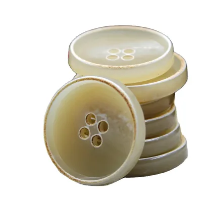 Manufacturers Wholesale 14/17/19/23/25mm Khaki Round 4-hole Urea Buttons Custom Designed Plastic Buttons for Clothing