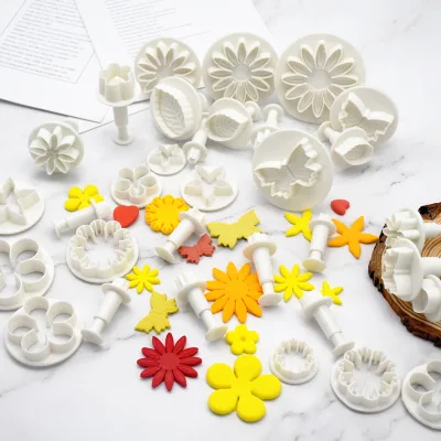 33 Piece Baking Tools Set Food Grade Plastic Flipping Tools Cake Molds Eco-friendly Reusable Cookie Molds