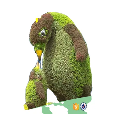 Garden Landscape Decorative Giraffe and Deer Animal Shape Plant With Wire Topiary Frames